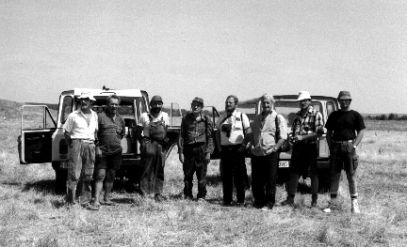 Field trip at Dr�nic (Oltenia, Romania), summer of 1996.
From left to right: Dr. D. Jipa, driver, Dr. E. Stiuc�, 
Dr. P.-M. Samson, Dr. T. Brustur, Dr. C. R�dulescu, 
Dr. V. Horoi, assistant H. Ilinca.